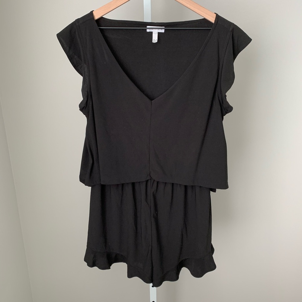 LEITH | black flowy romper